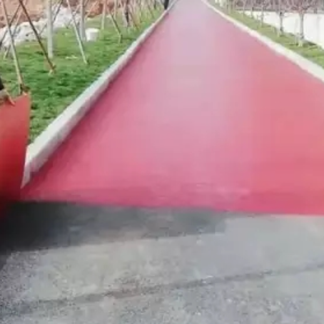 云浮​ 彩色路面喷涂翻新是一种低成本